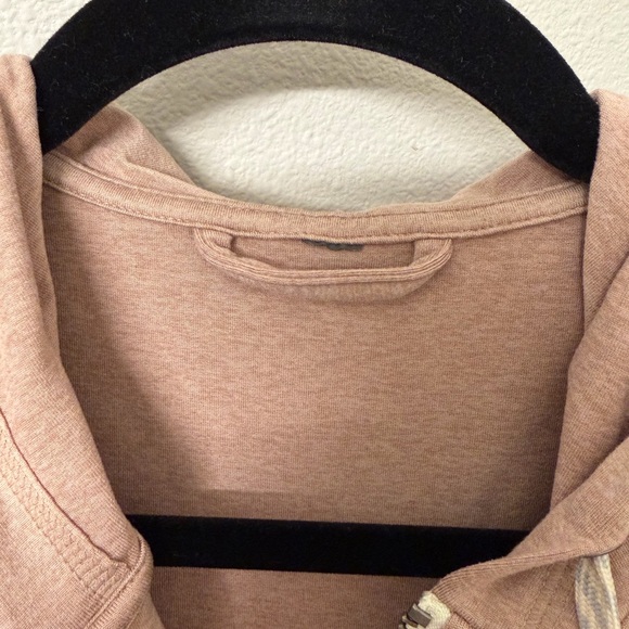 Vuori Halo Performance Hoodie - Light Mauve - Picture 2 of 5